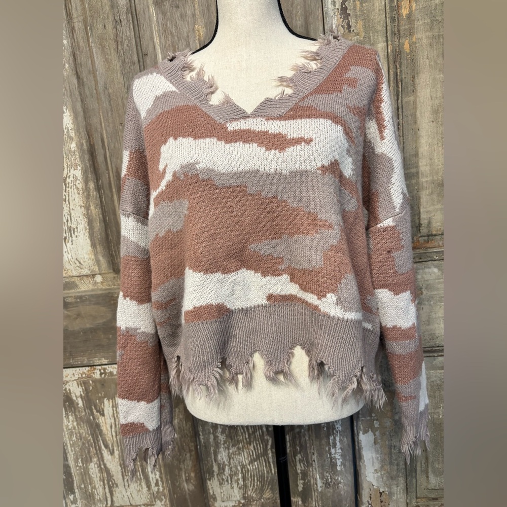 Miracle Camouflage Frayed Hem Sweater